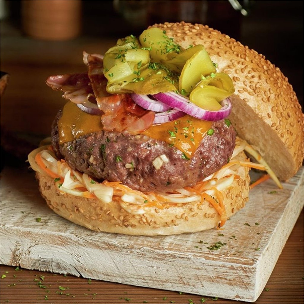 Veal burger - Image 1